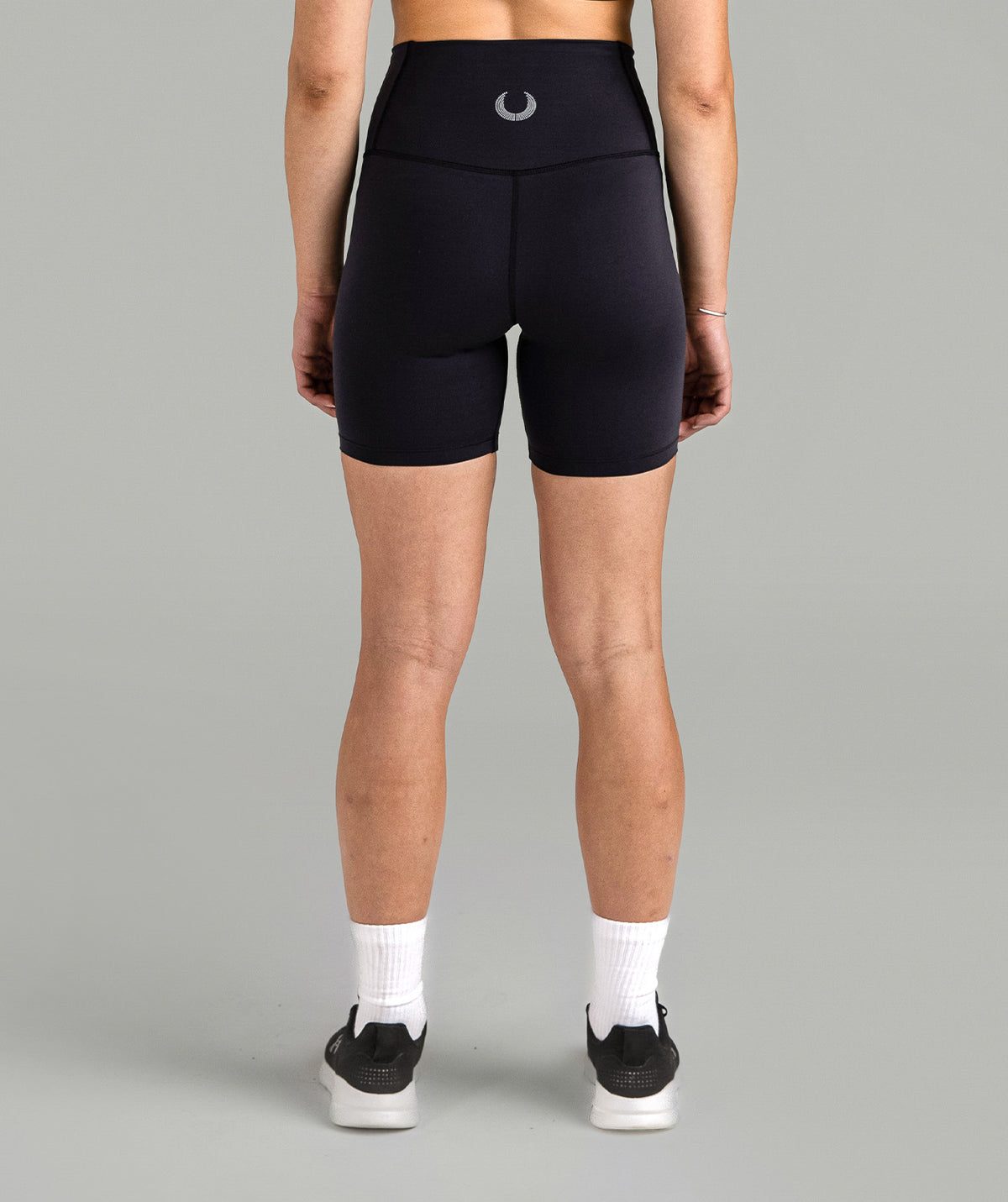 Women's Wreath Performance Short 6" - Black