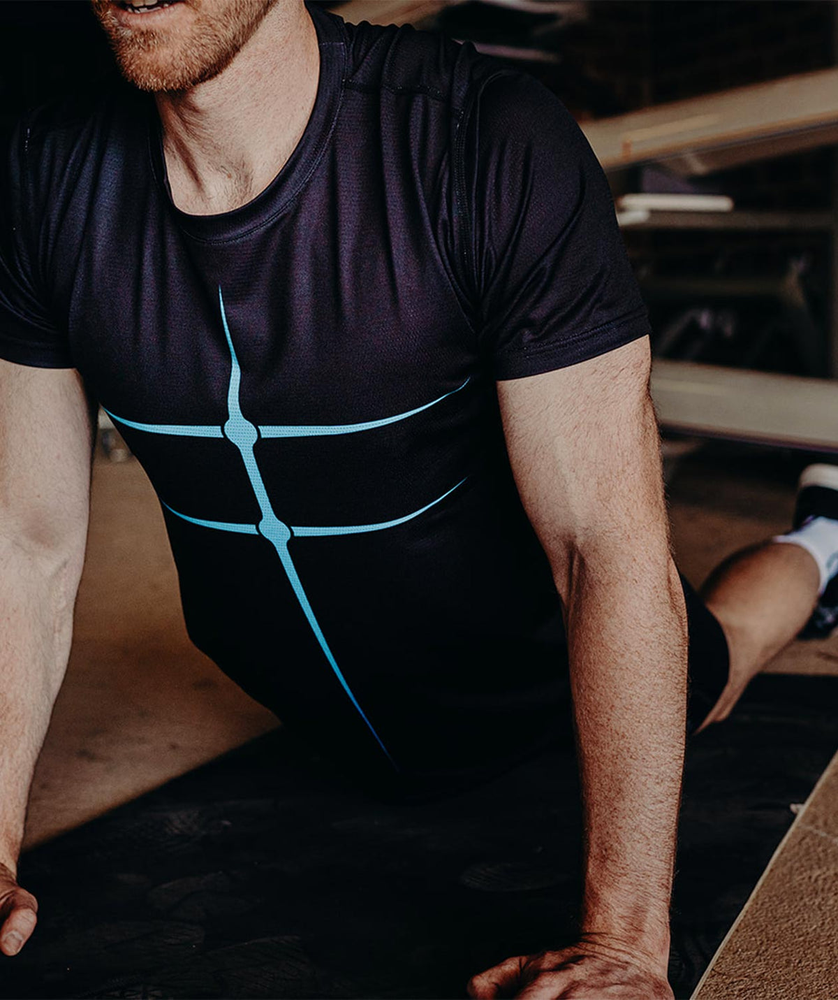 Men's Motion Pro Performance 2.0 T-Shirt - Black/Neon Blue